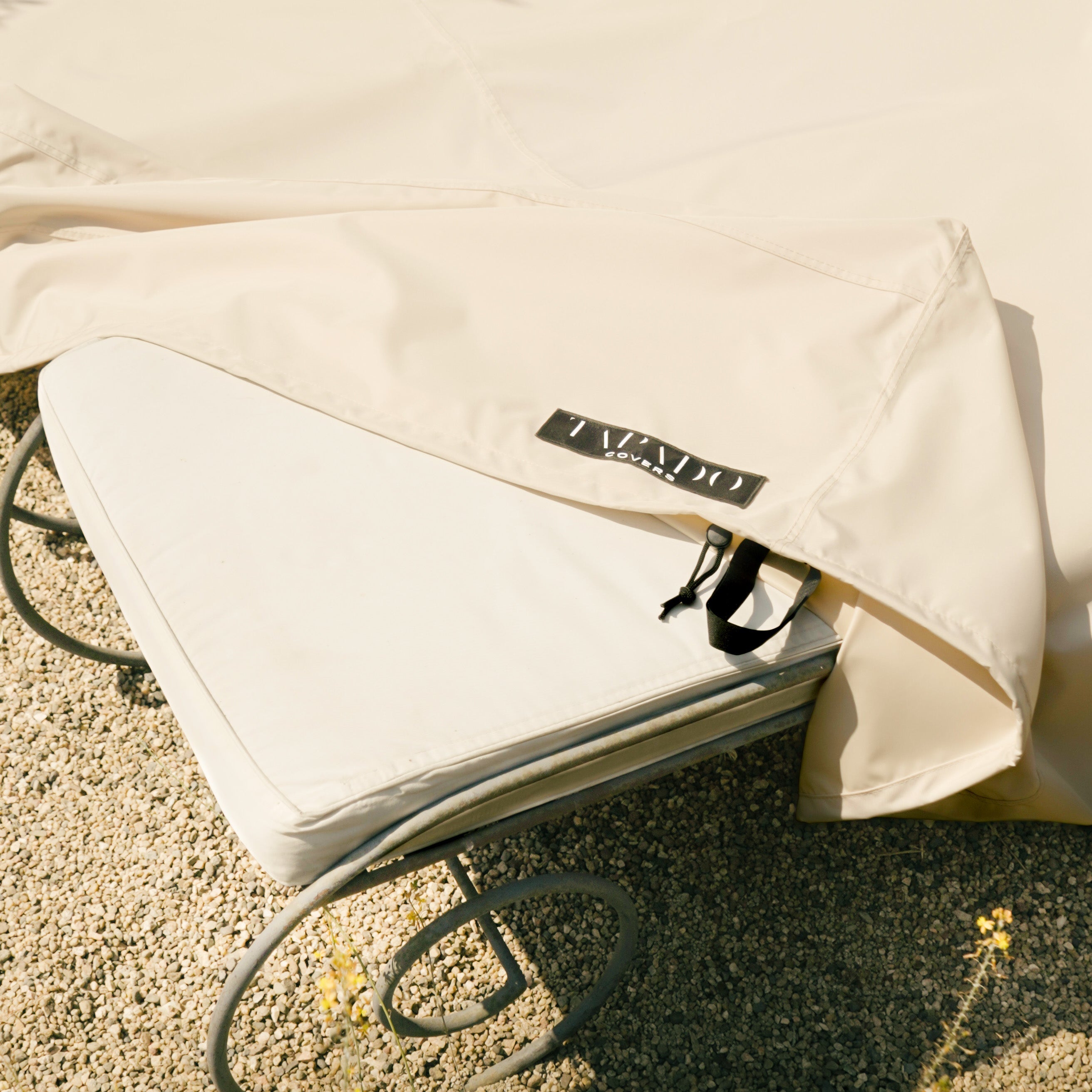 Funda Sofá Impermeable Ajustable - Protección Total Muebles Terraza Chile 7